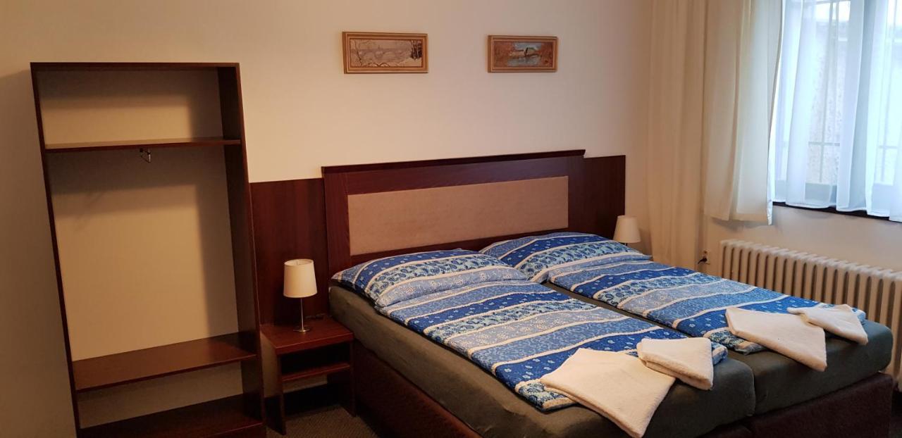 Pension & Restaurace Na Rychte 프라하 외부 사진